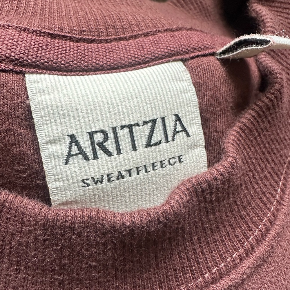 Aritzia Cozy Sweatfleece Perfect Crew Sweatshirt - Picture 4 of 5